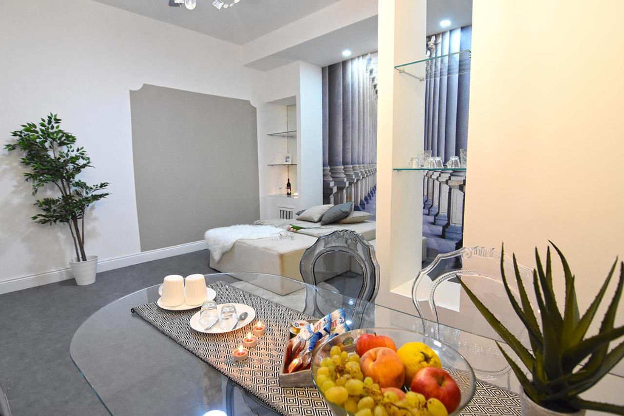 Susy Apartment Νάπολη Εξωτερικό φωτογραφία